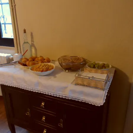 Brugnola 1932 Vegan Bed & Breakfast Bardi